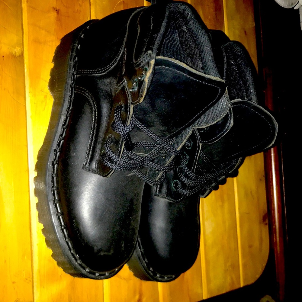 Doc Martens size 10 never worn padded collar boot